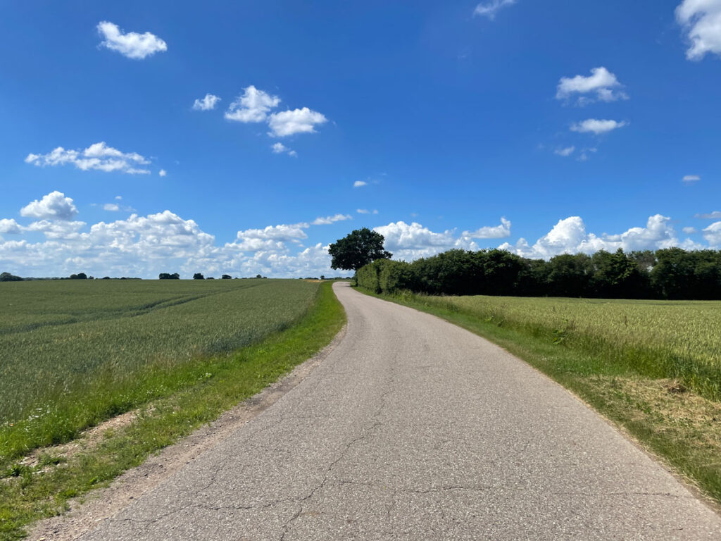 Das Planungsbüro LebensraumZukunft führte eine umfassende Untersuchung des Alltags-, Schul- und Freizeitradverkehrs durch - Radverkehrskonzept Kreis Schleswig-Flensburg. Das Planungsbüro LebensraumZukunft führte eine umfassende Untersuchung des Alltags-, Schul- und Freizeitradverkehrs durch - Radverkehrskonzept Kreis Schleswig-Flensburg.